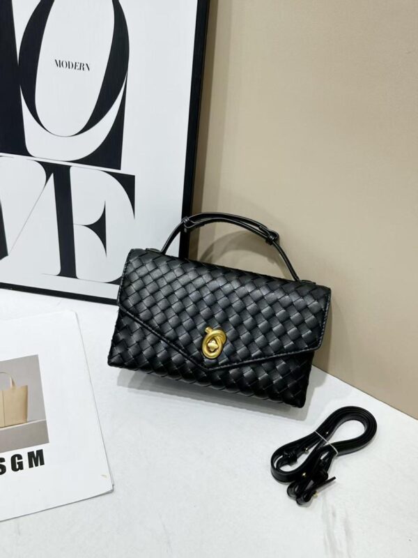 BOTTEGA - Petit sac a main dame.