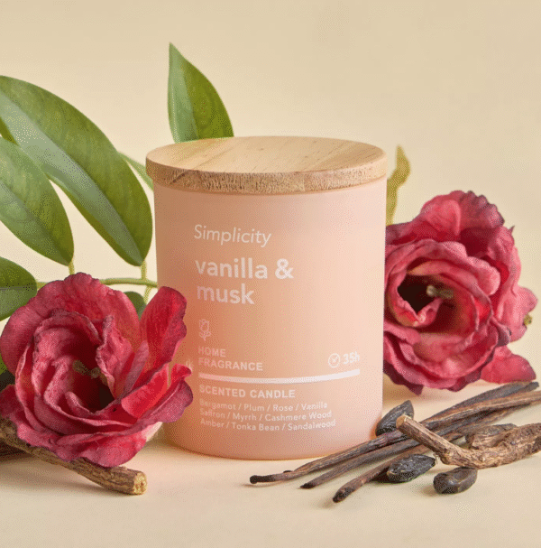 Simplicity Vanilla and Musk Scented Jar Candle - 35 h - Image 2