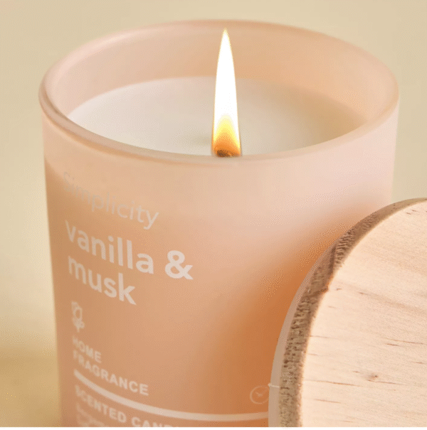 Simplicity Vanilla and Musk Scented Jar Candle - 35 h - Image 4